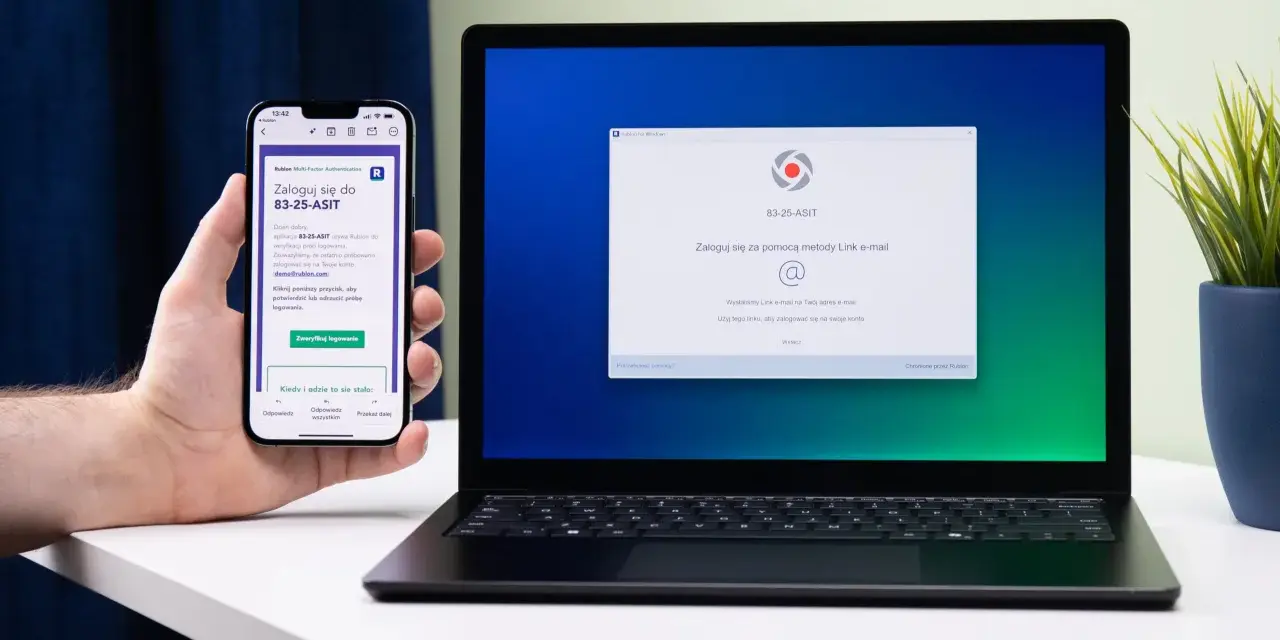 Telefon i laptop pokazują powiadomienia o logowaniu do 83-25-ASIT. Brak uwierzytelnienia.
