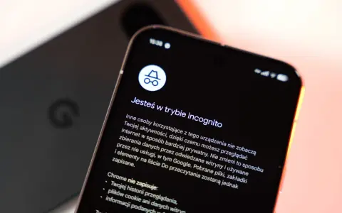 Jak sprawdzić karty incognito w telefonie? Ekran smartfona z informacją o trybie prywatności.