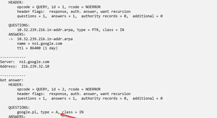 Wynik zapytania nslookup dla google.pl, pokazujący konfigurację strefy DNS i czas TTL rekordu A.